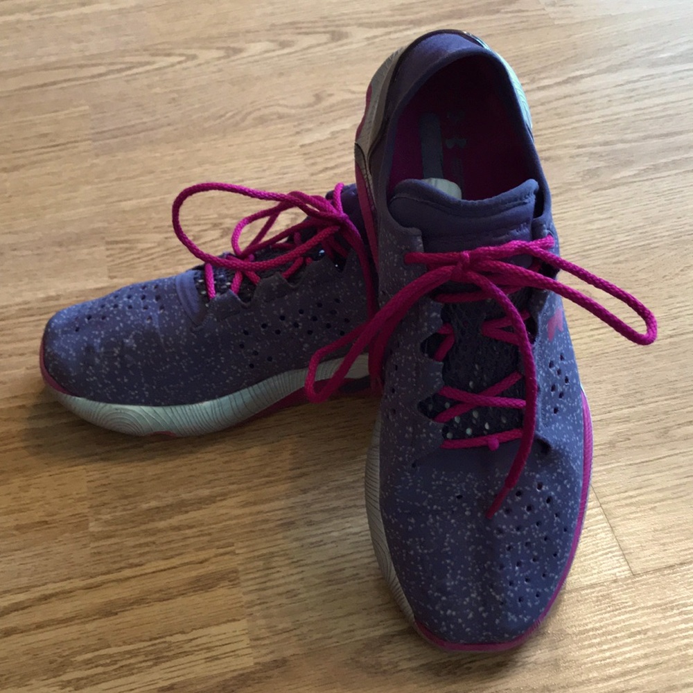 Under Armour Sneakers